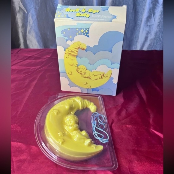 Avon Other - Avon - Vintage Moon Rockabye Baby Pomander
